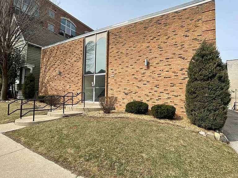 1535 N Van Buren St — Photo 22
