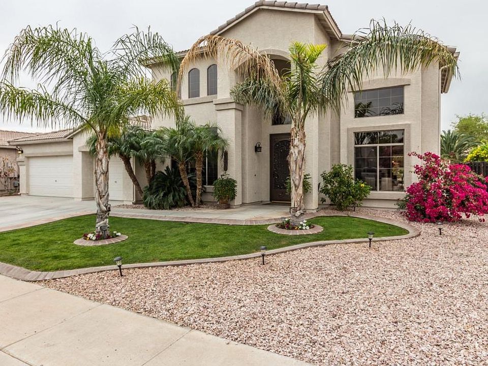 1st image of 8217 W Crocus Dr