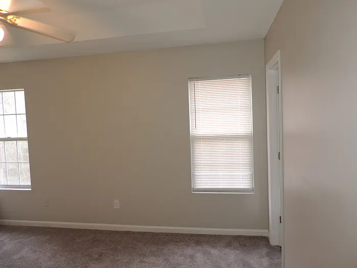 3881 Crest Dr — Photo 28