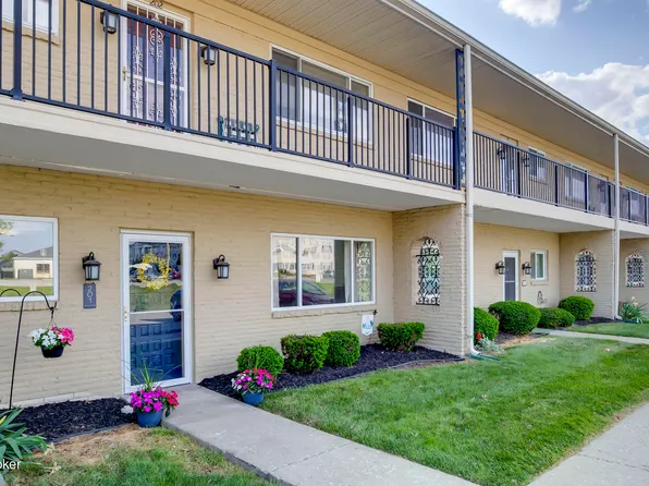 201 Casa Bella Ct, Louisville, KY 40220