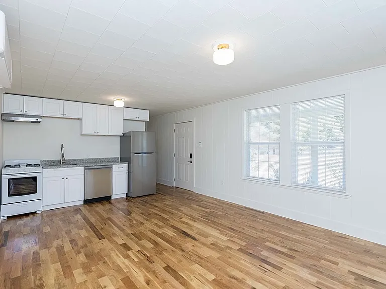 671 Lessman Ln #671 — Photo 5