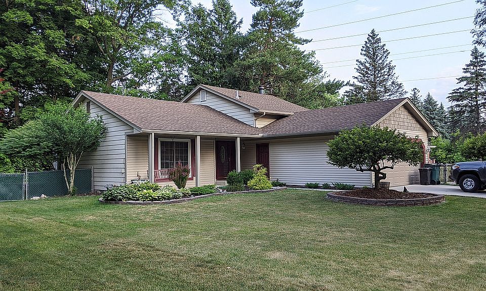 1st image of 3489 Fernleigh Dr