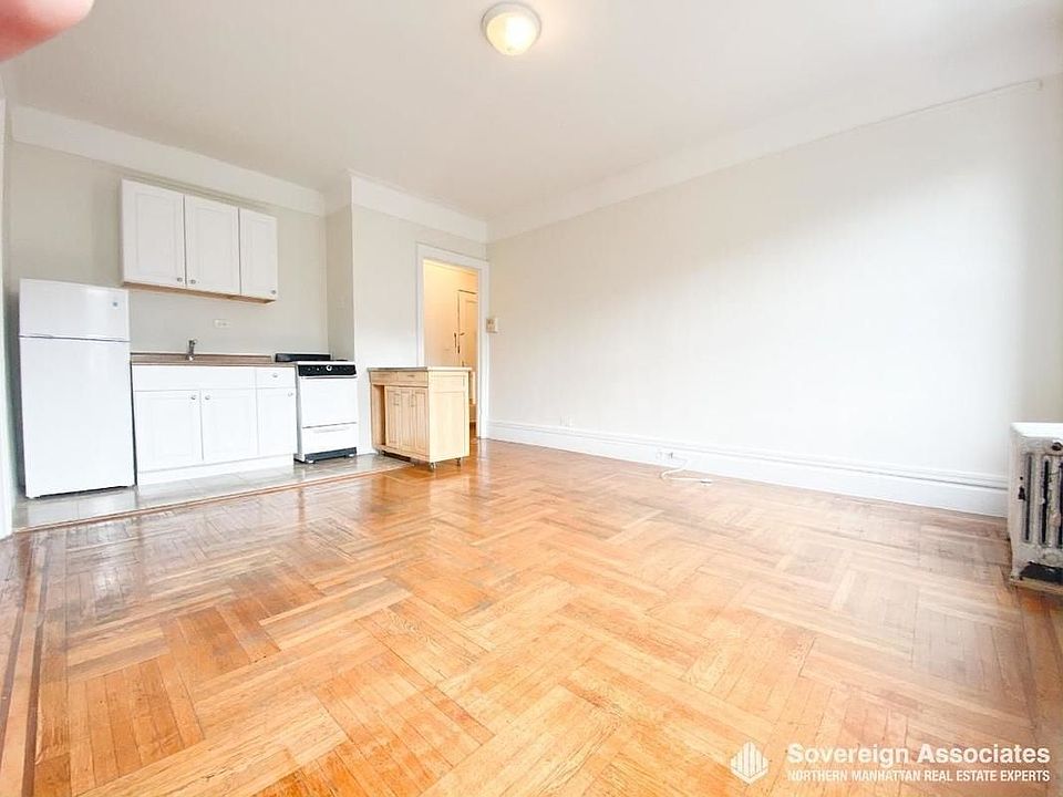 1st image of 15 Magaw Pl APT 3C
