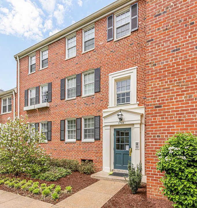 1st image of 6722 W Wakefield Dr APT C1