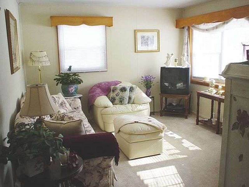 5th image of 12 DEVOE Drive