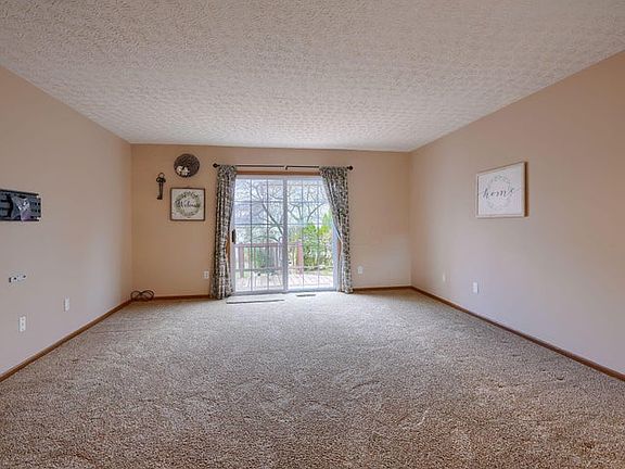 3rd image of 7340 Donovan Dr