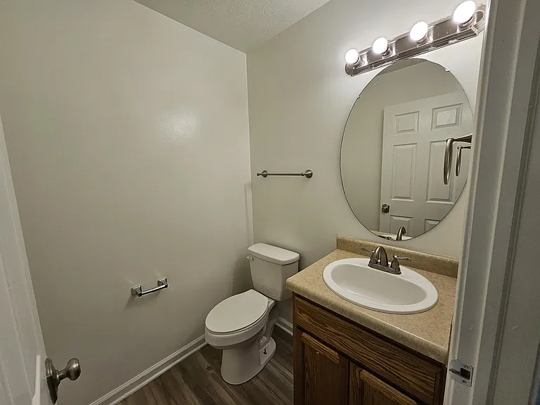 2341 Wheeler St — Photo 8