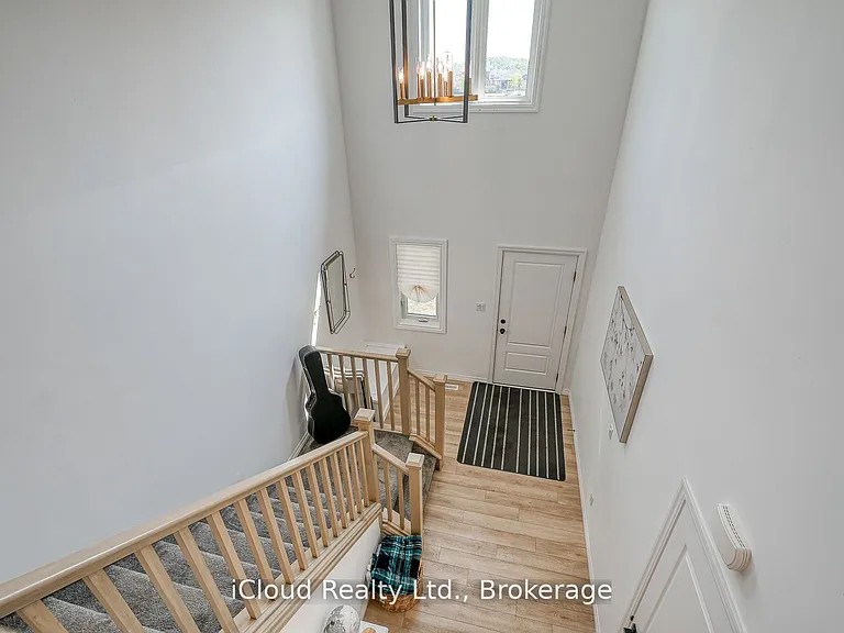 15 Curren Cres — Photo 4