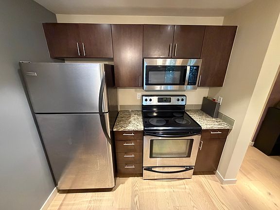 5th image of 15070 NE 82nd St