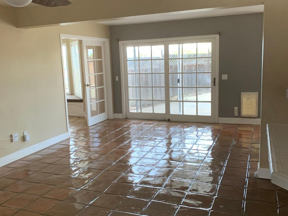 2nd image of 1312 Hollins Rd #2-1/2