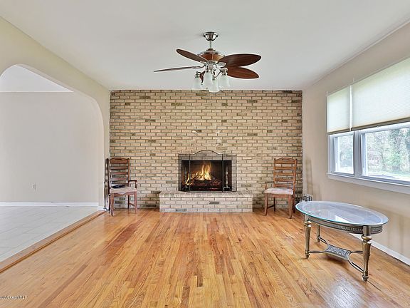 4th image of 714 Dow Ave