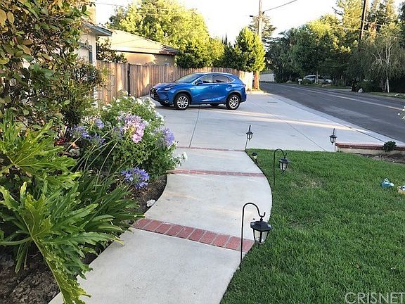 4th image of 5236 Woodlake Ave