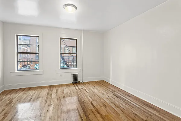 Rented by Compass | media 9