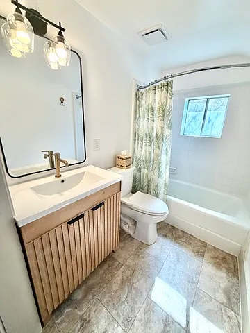 121 Flanders Ave — Photo 17