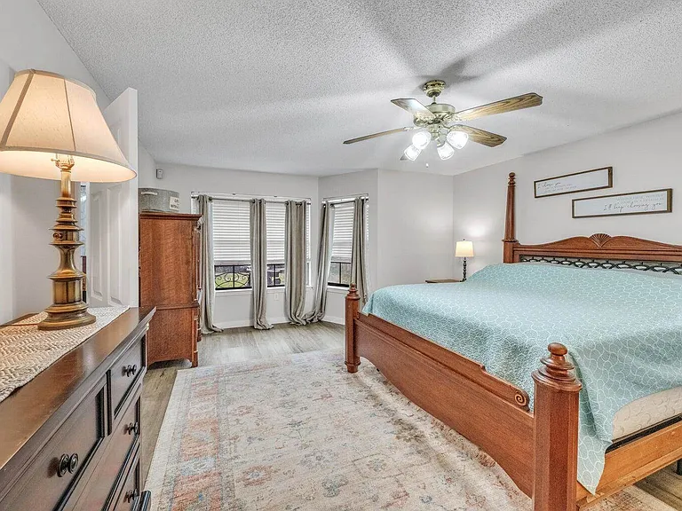 6453 Garden Dr — Photo 13