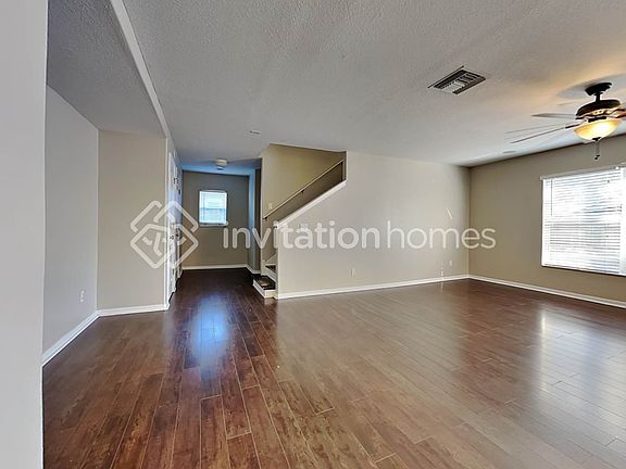 5th image of 6637 Waterton Dr