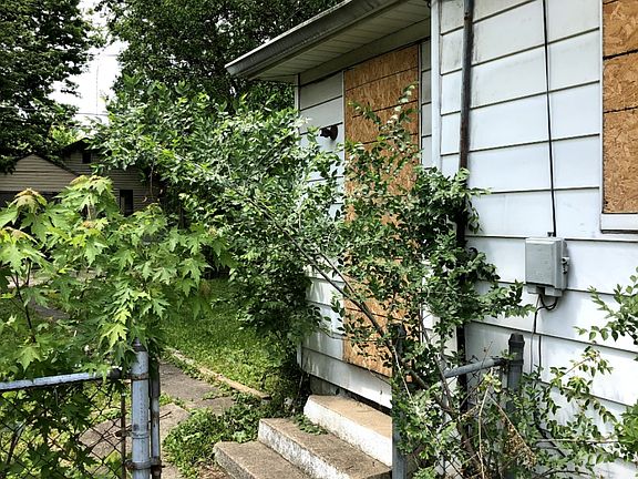 5th image of 956 N Arnolda Ave