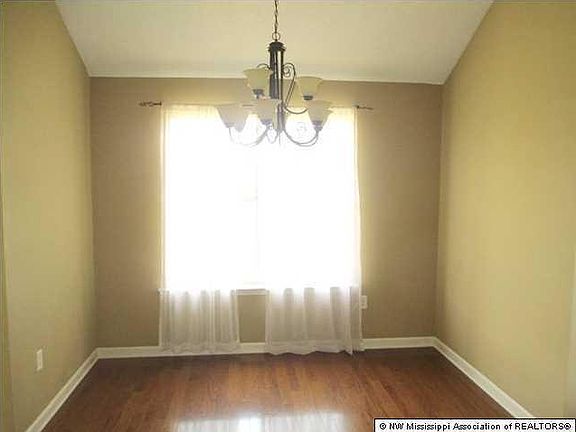 4th image of 5574 Lake Front Dr