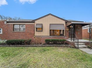 9046 Nathaline, Redford, MI 48239