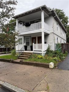 16-18 Brewster St, Pawtucket, RI, 02860