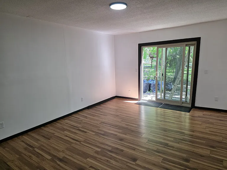 7968 Beard Ct N — Photo 16