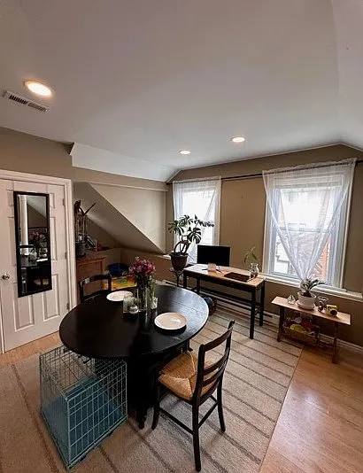 7328 N Honore St #2 — Photo 3
