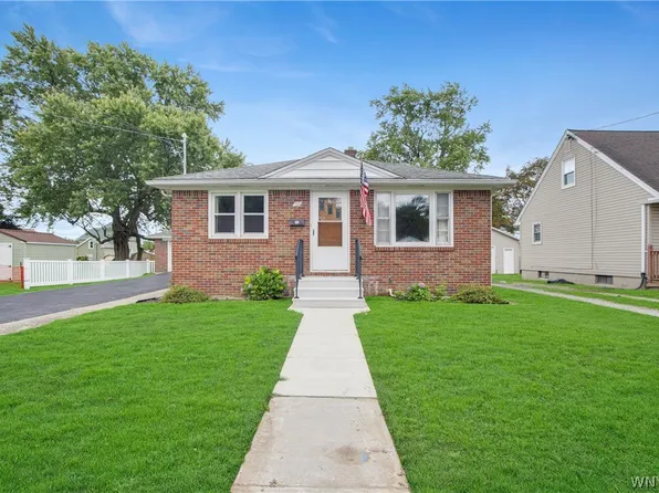 27 Newell Ave, Lancaster, NY 14086