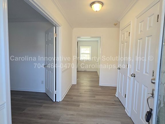 4th image of 1805 Falconhurst Dr