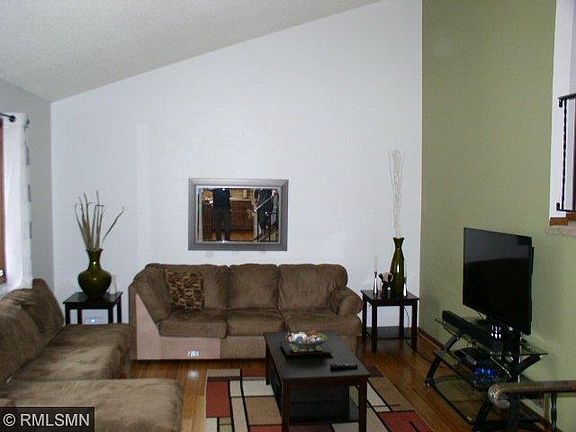 2nd image of 2442 Beam Ave