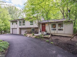 11319 French Horn Ln, Reston, VA 20191