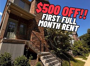 2369 E Amherst Aly, Fayetteville, AR 72703