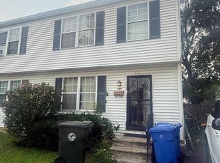 424 Saint Mary St, Burlington, NJ 08016