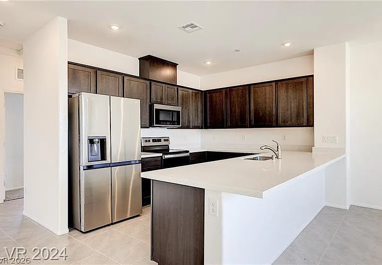 5613 Steampunk St — Photo 18