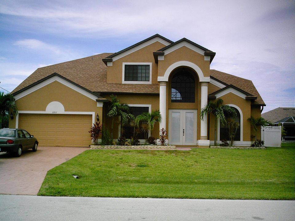 1st image of 2211 SW 48th Ter