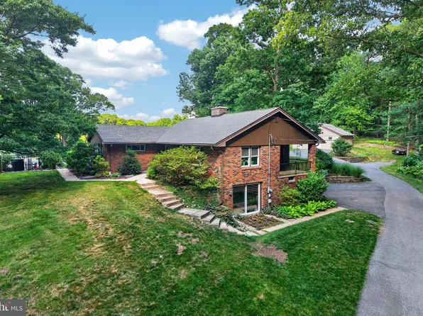 50 Hill Ln, Mohnton, PA 19540
