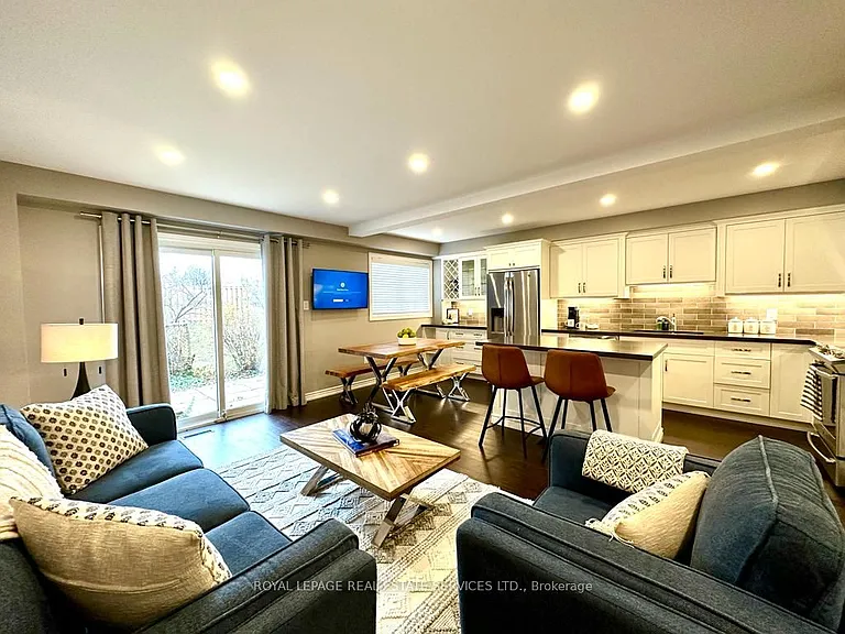 1542 Lancaster Dr #97 — Photo 3