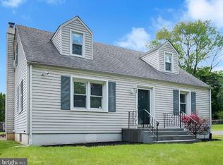 199 Green Ln, Ewing, NJ