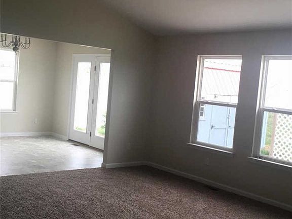 4th image of 702 Aragorn Ln
