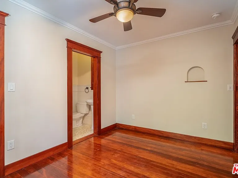 4253 Fountain Ave — Photo 37