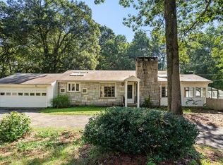 492 S Main St, Andover, MA 01810