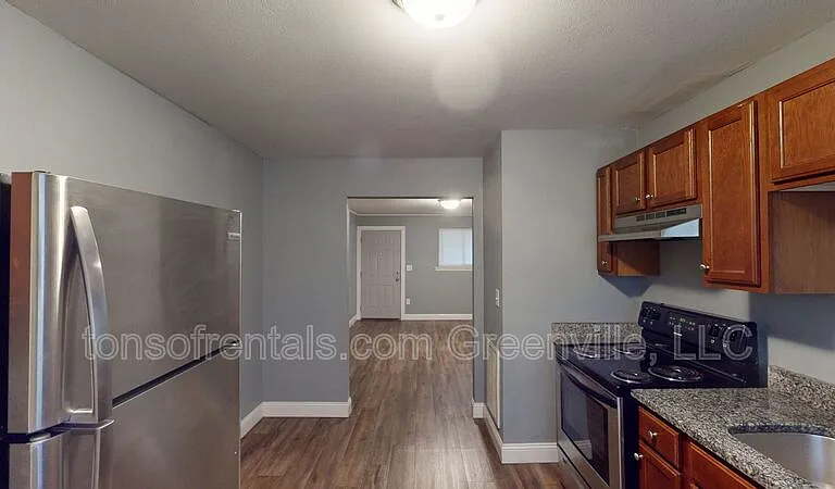 88 W Park Dr #H — Photo 4