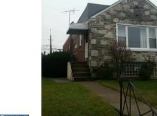 8843 Revere St, Philadelphia, PA 19152