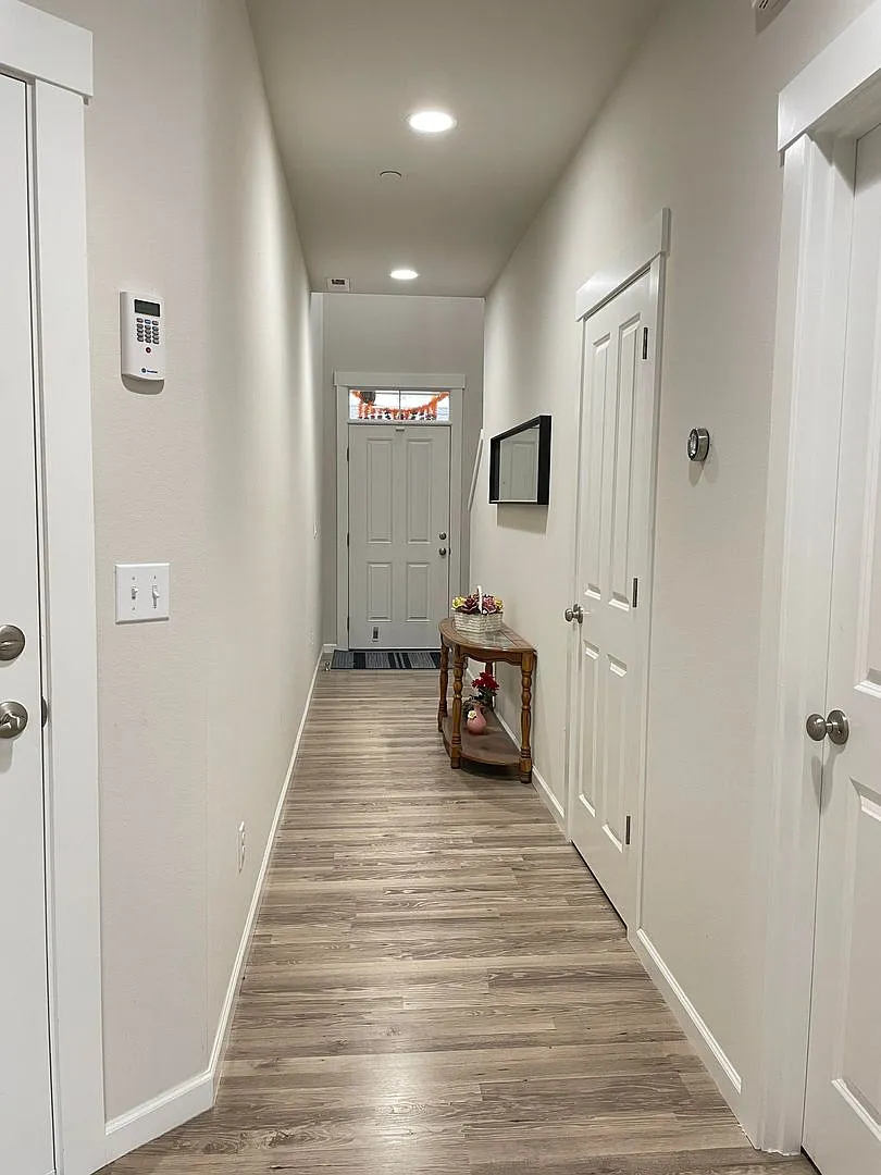 Impeccable 4bd/2.5bth Home Available for Lease! — Photo 2