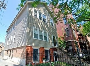 330 W Evergreen Ave APT 2, Chicago, IL 60610