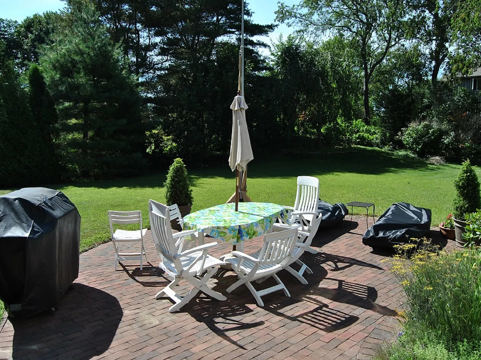 3 bed, 2050 sqft, $2,200 — Photo 4
