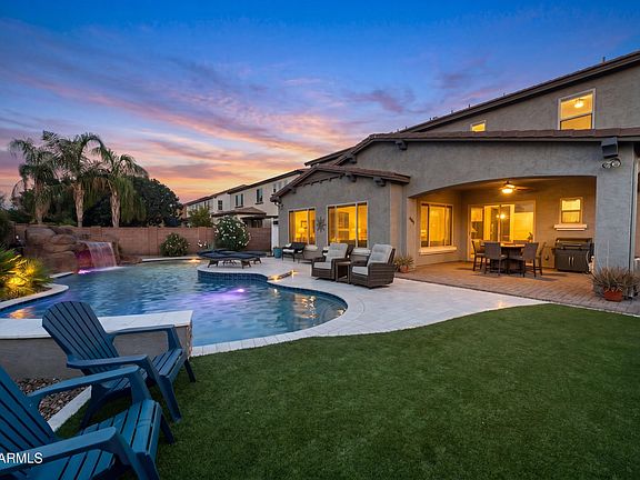 5th image of 2894 E WYATT Way