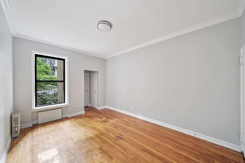 313 East 73rd Street — Photo 2