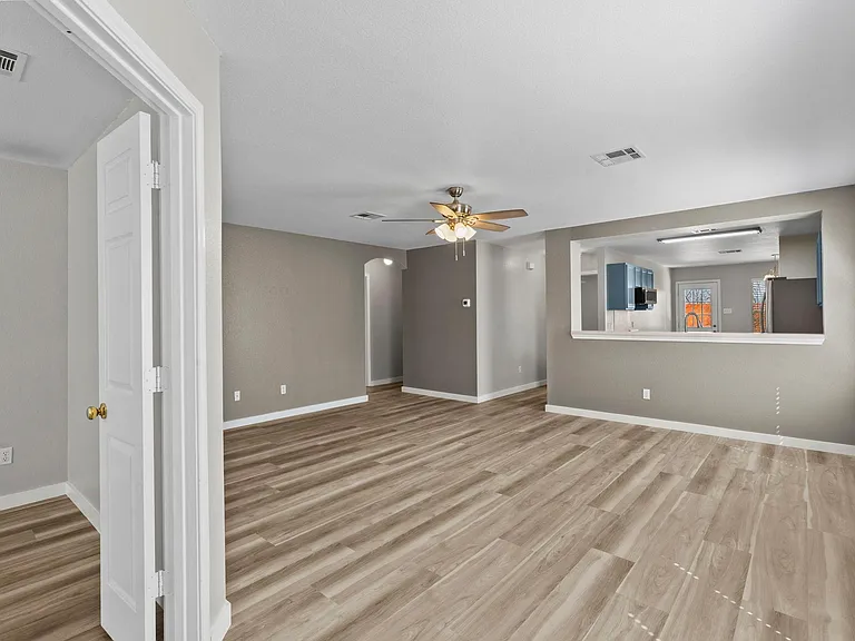 164 Pearl Lake Dr — Photo 3