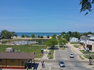 219 Broad St, Saint Joseph, MI 49085