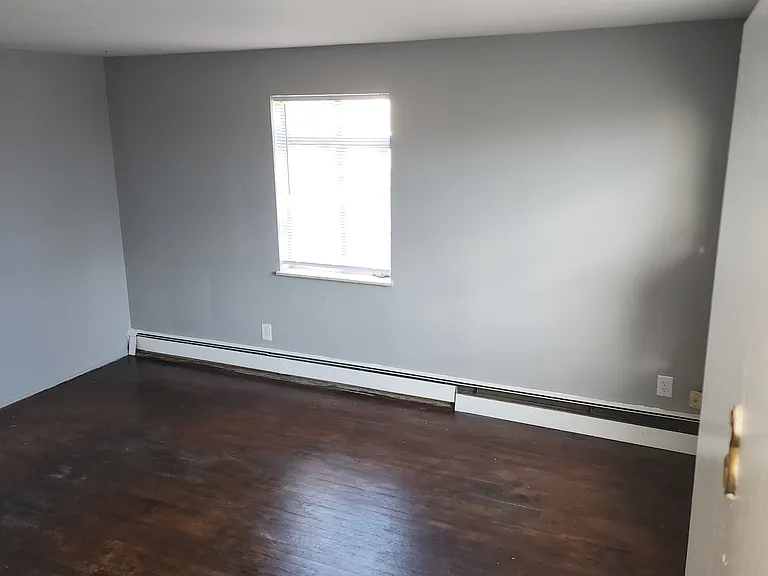 504 Olden Ave #4 — Photo 7